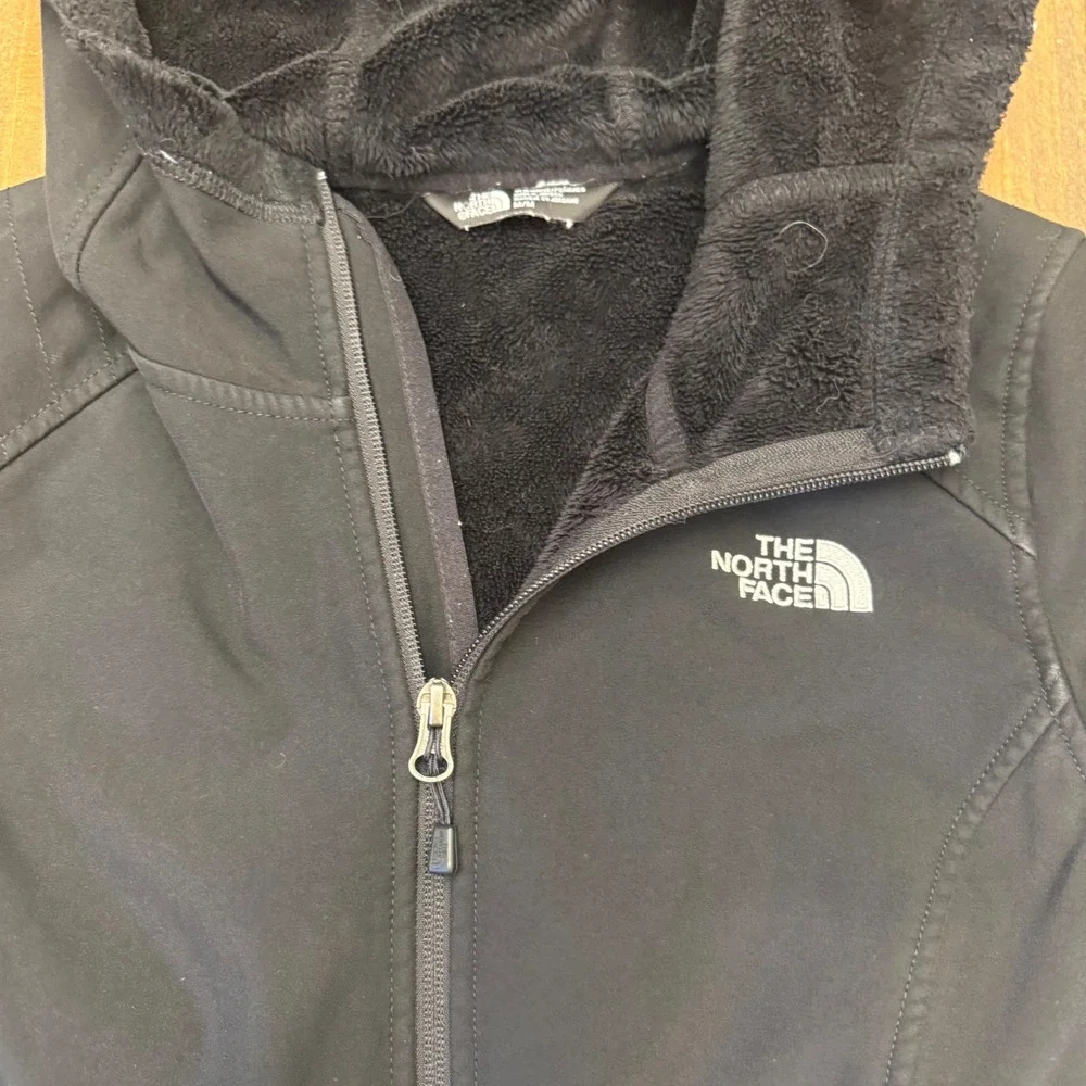 The North Face WindWall Softshell Jacket Mens Medium Black Fleece Lined Hooded
